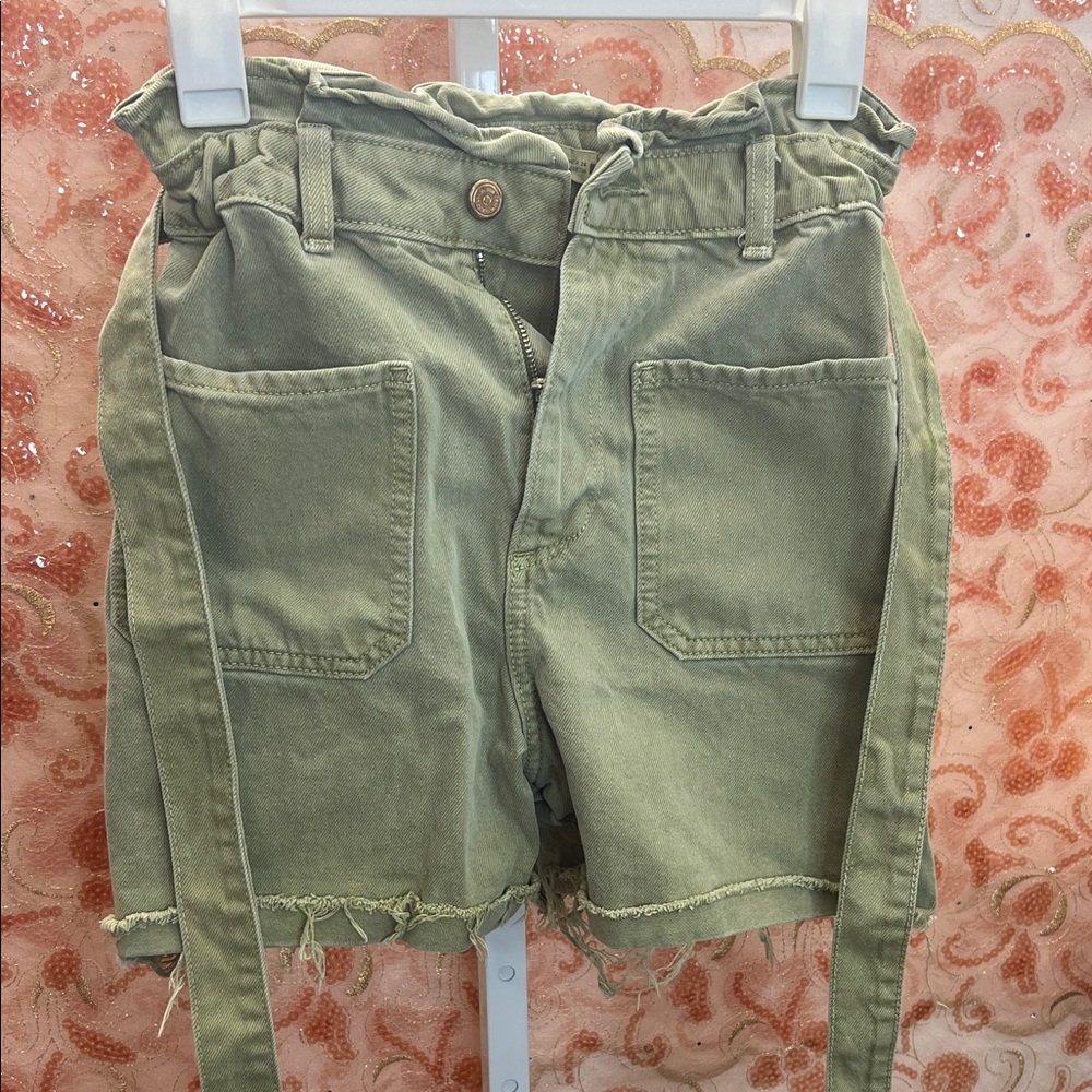 Zara Olive Women's Cargo Shorts